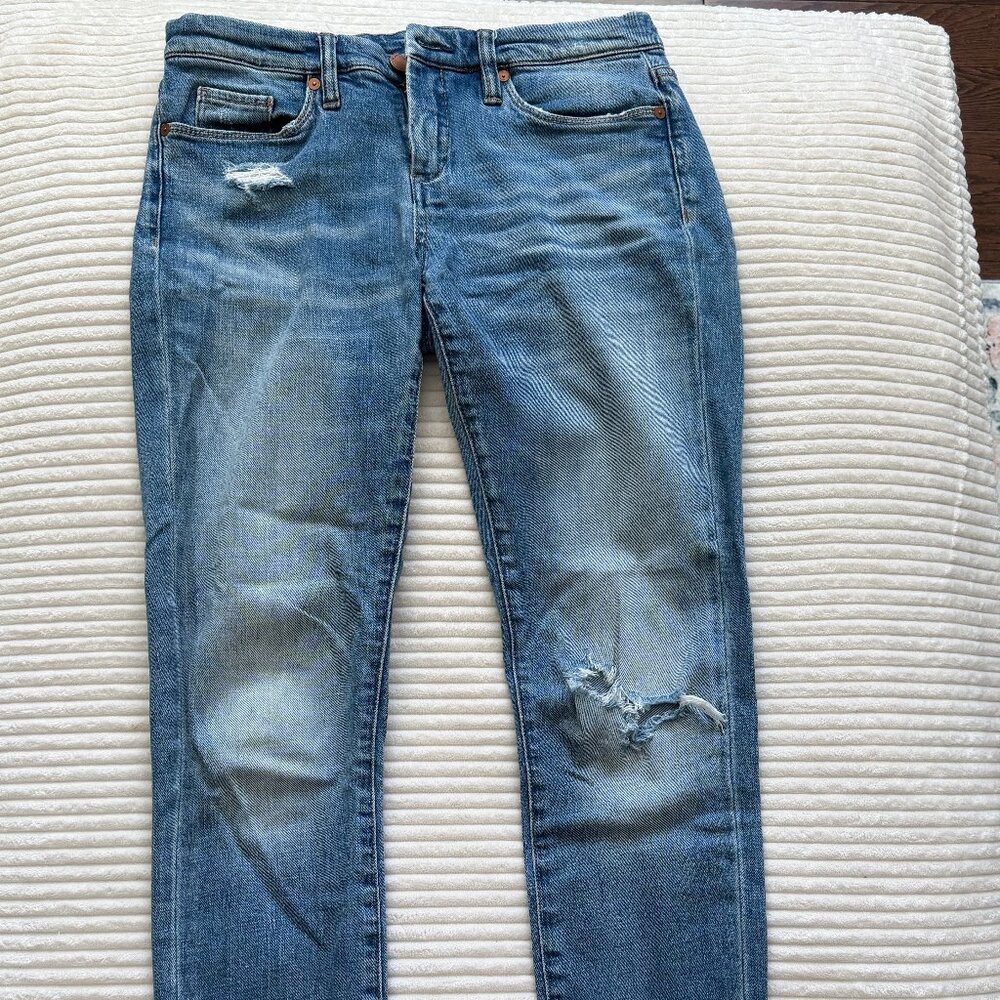 Blank NYC Size 27 Medium Wash Denim Jeans